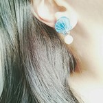 blue shellピアス
