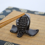 剣道のメン箸置き（黒マット色）
