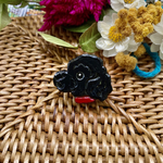 木彫　犬ブローチ　トイプードル