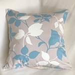 【SALE★50％】クッションカバー：リーフ柄（水色）