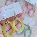 【ライムイエロー】ドイツアクリルフープピアス／イヤリング