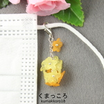 ミモザ色の花マスクチャーム