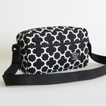 小さいサイズ　黒色　モロッカン柄　プリント生地　シンプルショルダーバッグ♪　Sサイズ　Fm2 Lab.