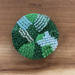 ビーズ刺繍くるみボタン（ヘアゴム/ブローチ）