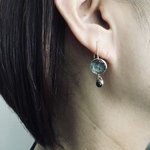 真鍮ピアス「black labradorite」