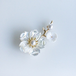 白蝶貝のお花のブローチ 2WAY 　淡水パール　シェル花
