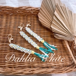 【Dahlia White】マクラメキーホルダー　デイジーモチーフ