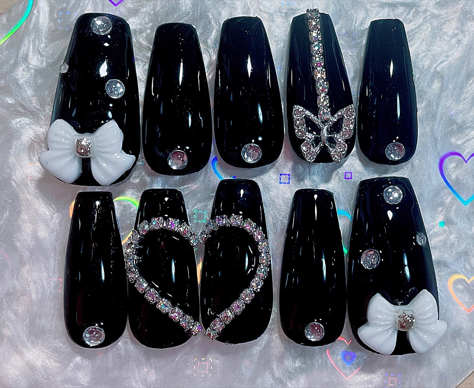 11 地雷系グリッターネイル赤 ハートVer. 推しカラー - LILYNAIL0'S