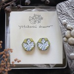 : : : 陶土の草花耳かざり : : : 969（ピアス／イヤリング）