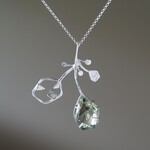 botanic  グリーンクォーツとシルバーのペンダント silver925◼pivo◼1546