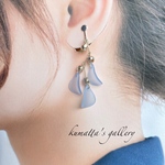 花びらジグザグイヤリング ・ピアス(ブルー)