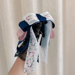 「Tシャツ一枚で可愛くなれるリボンゴム」