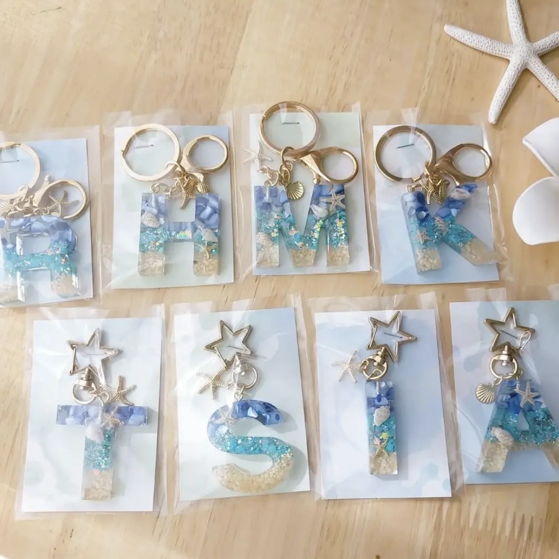 ♡NK♡海のイニシャルキーホルダー 浜辺の夜空 ないれ ネーム 海を感じれる 他にはない イニシャルキーホルダー