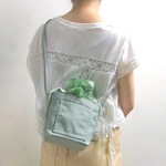 ミニ巾着バッグ☆ ダブルステッチ しかくポケット ショルダーバッグ ボディバッグ アーモンドグリーン