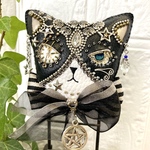 フェイクレザー猫ブローチ ハチワレ×五芒星