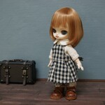 オビツ11 + エプロンワンピース + ギンガムチェック黒