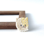 猫の刺繍ブローチ【あわあわレモンサワー】