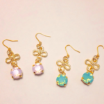 お花とビジューのクラシックピアス
