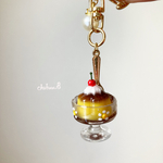 ⭐️SALE⭐️花柄レトロなプリンキーホルダー🍮