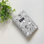 ＊再販×3＊お薬手帳も入る！診察券&保険証ケース(ヨガニャンコ)