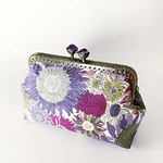 リバティ　がま口ポーチ