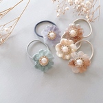 ＊pearl flower＊縁取りパール付お花のベビーヘアゴム　2個セット