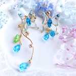 twinkle butterfly（blue drops）イヤリング・ピアス／蝶　バタフライ／アクアマリン　スワロフスキー　クリスタル／水色　ブルー／アシンメトリー　しずく　ドロップ／キラキラ