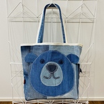 ヨコ型A4すっぽり・肩掛けOK★サイドポケット★ハンドメイド★マザーズバッグ トートバッグ カバン　デニムリメイク