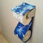 大輪のハイビスカスブルー　トイレットペーパーホルダーカバー