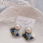 💐NEW💐一点もの◆Perl×Blueインド刺繍ピアス◆