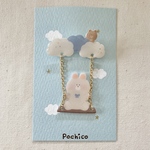 うさぎさんのブランコブローチ