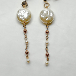 パールのハンドメイドピアス✳︎*