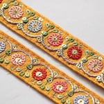 インド刺繍リボンᢂオリエンタルシルクリボン【イエロー】インド刺繍/刺繍リボン/リボン/シルクリボン/トリム/ブレード/ジャガードリボン/チロリアンテープ/レース/チュール