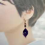 226.紫色の大ぶりピアス