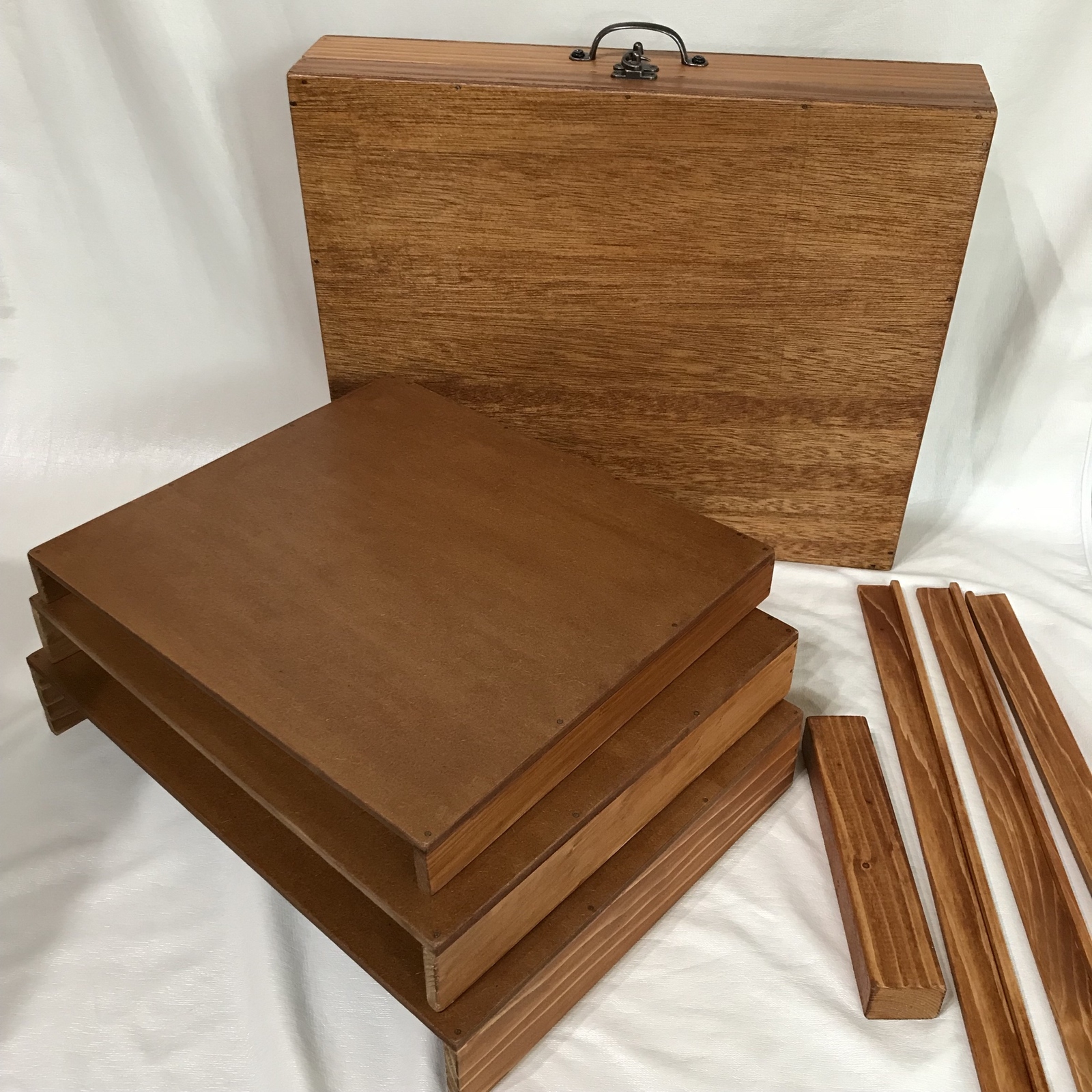 木製トランク（45×37）と3段棚什器／ディスプレイ - FANTASY'S