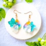 【再販】虹の滴と紫陽花のスイングピアス🌈イヤリング変更可