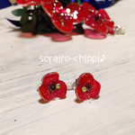 お花のピアス(赤):ポストタイプ