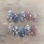 しっとり。お花と雫ネイル