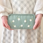 レトロなお花の手刺繍財布(ブルー)