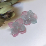 紫&水色　紫陽花のピアス　樹脂ピアス　