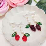 イヤリング ぶどう パール  ( 子供用 ) いちごもあります！