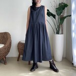 ノースリーブワンピース♪柔らかデニム素材（ブラックカラー・リボン紐付）