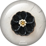 Night Flower ビーズ刺繍ブローチ