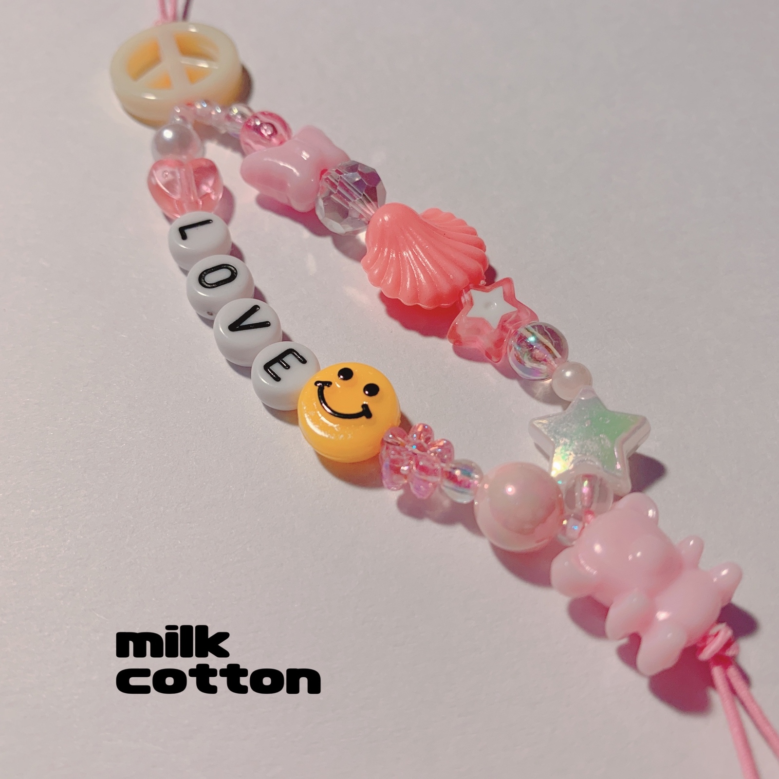 ビーズストラップ♡ LOVE＆PEACE ピンク - MILK-COTTON'S GALLERY