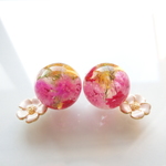 花鞠メタルフラワーピアス（かすみ草）