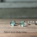 ◆再販◆【宝石質グリーンカイヤナイト】爽緑色のsilver925ピアス/ネパール産AAA/ラウンドカボション4mm/プレゼント/ギフト/ミントグリーン/水面