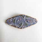 ペイズリー模様の刺繍バレッタ（ブルー）