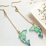 レジン イルカ ハンドメイド ピアス　イヤリング