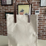 A4サイズも入る縦型トートバッグ