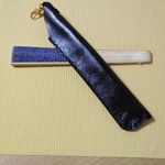 レザークラフト　和小物　扇子ケース（黒、金具ゴールド色／本革）